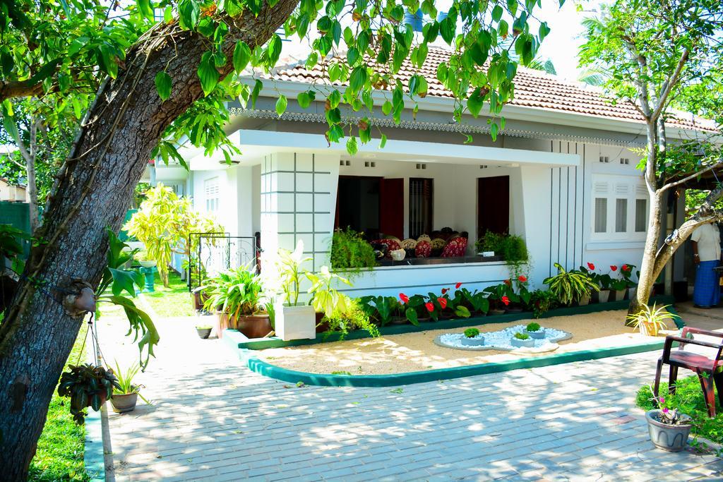 Mama Beach Villa Negombo Exterior photo