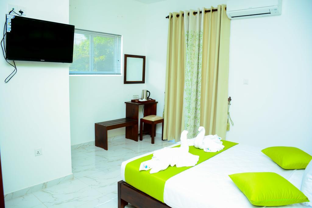 Mama Beach Villa Negombo Exterior photo